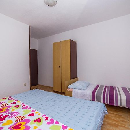 Apartments And Rooms Drpic Splitska Dış mekan fotoğraf